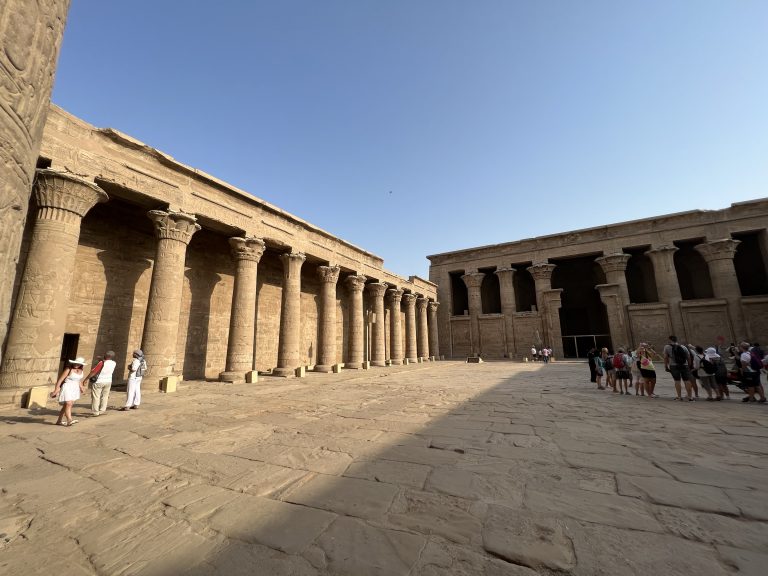 Interior - Templo Edfu