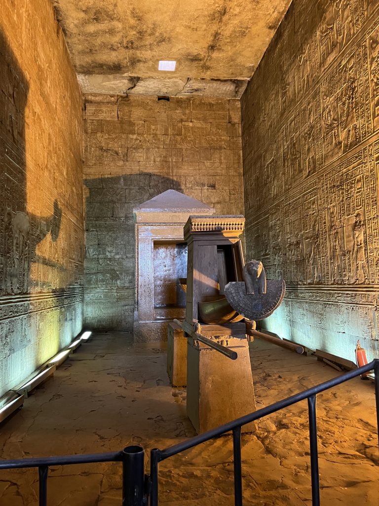 Barca Sagrada - Templo de Edfu