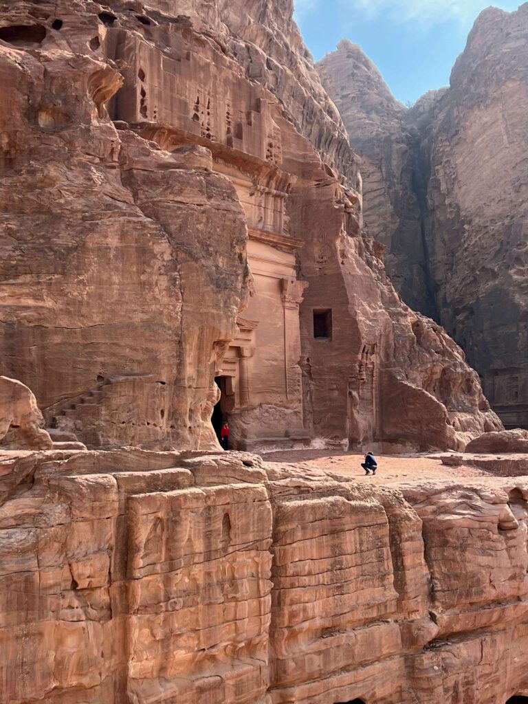 Tumba de Uneishu - Petra