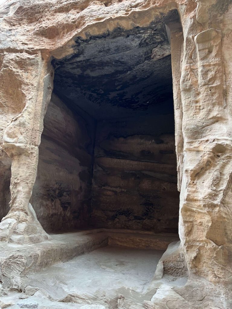Gran Triclinio - Little Petra