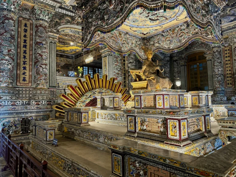 Tumba de Khai Dinh