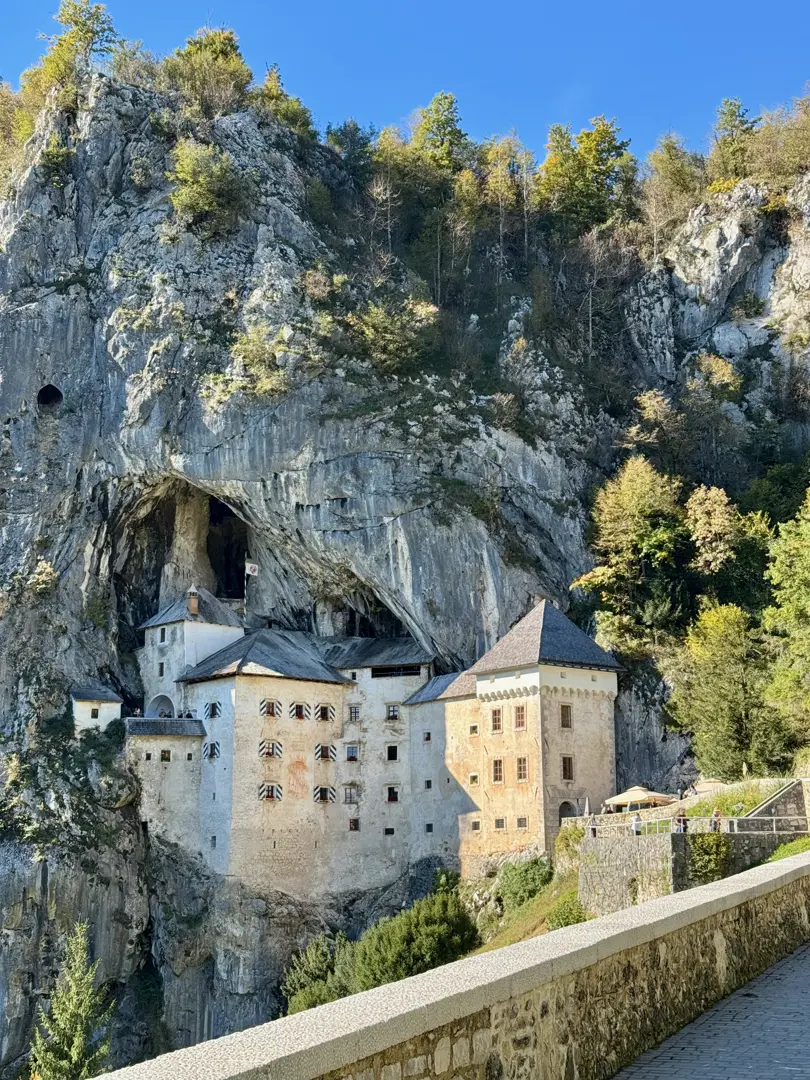 Castillo de Predjama