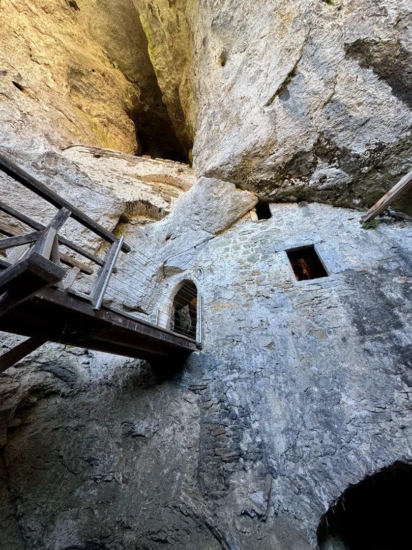 Castillo de Predjama